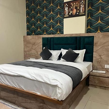 Hotel Sunrise Vadodara Eksteriør bilde