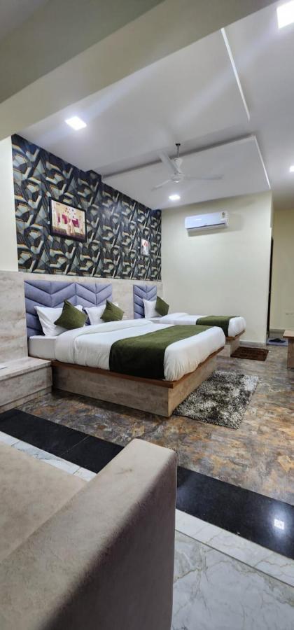 Hotel Sunrise Vadodara Eksteriør bilde