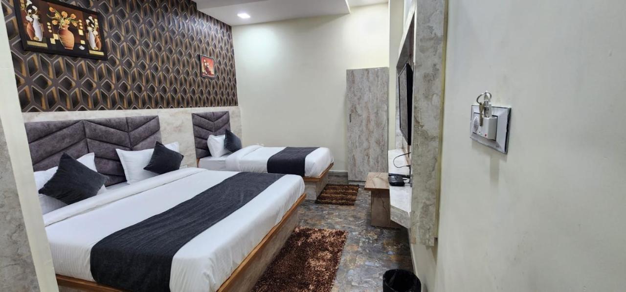 Hotel Sunrise Vadodara Eksteriør bilde