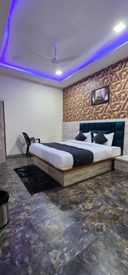 Hotel Sunrise Vadodara Eksteriør bilde